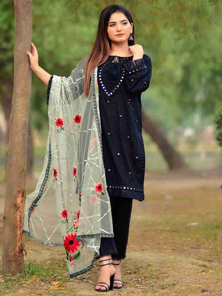 Black Dress With Embroidered Dupatta