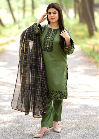 semi formal dress, leaf green, black embroidery 